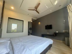 Zestin Hill Resort Lonavala