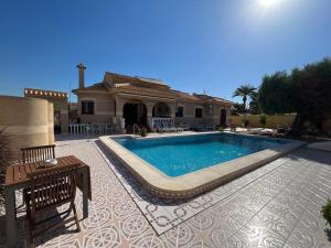 Villa Torrevieja - 4hvězdičkové hotely ve městě La Mata