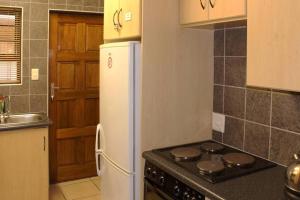 28 Dr Mike Heroldt Street