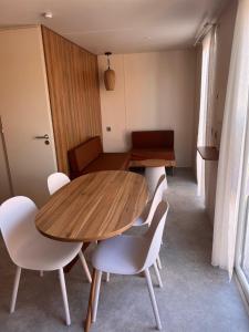 Mobile Home Caraïbe room in Rent Paradise