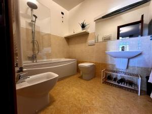 Ampio Terrazzo Privato con BBQ - Nuovo Monolocale