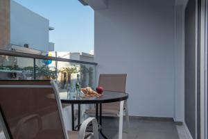 antéste Ierapetra sea & city