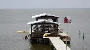 I love Lucy Bay front Studio - Edith Hammock