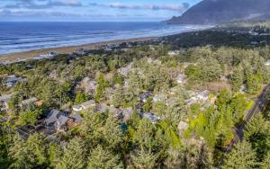 Sitka by the Sea - Meredith Lodging