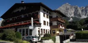 Hotel Albergo Dolomiti - 皮耶韦迪卡多雷