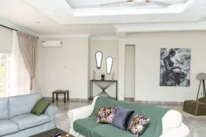 The McCarthy Hill Retreat - Kwasiman