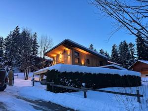 Chalet chaleureux avec vue sur les montagnes de La Léchère