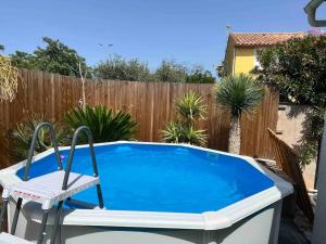 Villas Villa les n’amours piscine spa jacuzzi climatise : photos des chambres