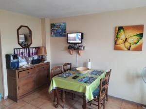 Appartements FACE ECOLE DE VOILE LA PLAGE A 50 metres : photos des chambres