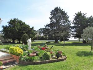 Maisons de vacances Les Treilles - Maison familiale avec son grand jardin prohe SGXV : photos des chambres