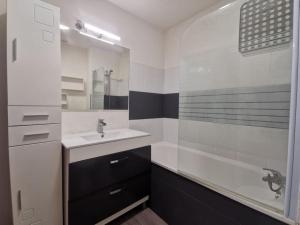 Appartements Le Repos du Canal Wifi Parking Piscine Terasse : photos des chambres