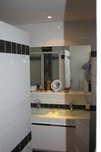 B&B / Chambres d'hotes LA FEE VIVIANE : photos des chambres
