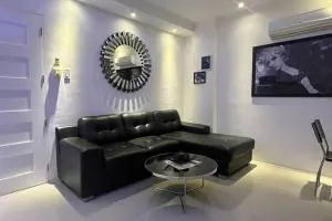 Kandi T2, breezy 1BR, 9th floor. Housekeeping & Netflix! - Malabañas