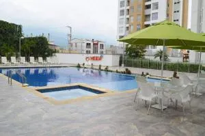 Gaira Apartamento Amoblado Bucaramanga - 圣希尔