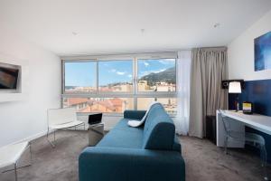 Hotels Ibis Styles Menton Centre : photos des chambres