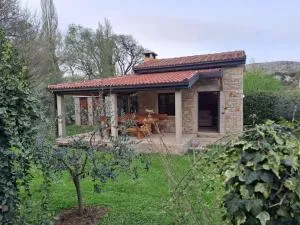 Konoba DB - 柳布什基