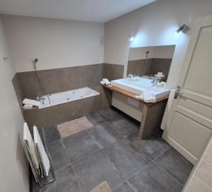 B&B / Chambres d'hotes Les Berges de l'Aude : photos des chambres