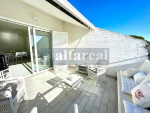 Villetta Sunset, terrazza vista mare e 2 posti auto! by Alfareal