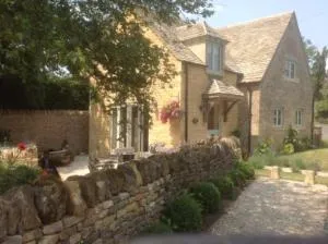 Lime Cottage in the Heart of the Cotswolds. - Condicote