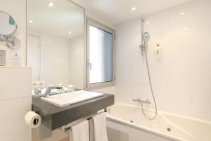 Hotels Ibis Styles Menton Centre : photos des chambres