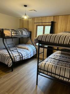 Chalet Les Bruyères proche du lac des Settons