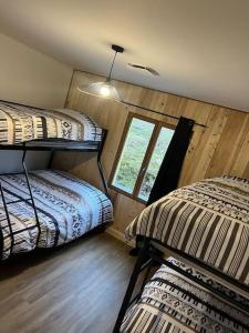 Chalets Chalet Les Bruyeres proche du lac des Settons : photos des chambres