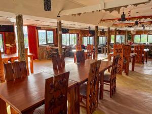 Orngatuny Mara King Camp