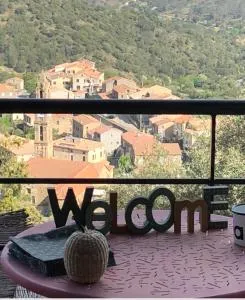 Le SAN PETRONE-TOUR EN PIERRE EN CENTRE CORSE ENTRE MER ET MONTAGNE - Moltifao