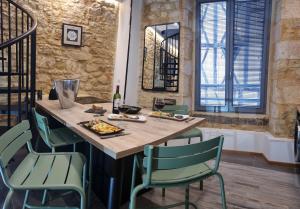 Appartements Duplex Luxe avec parking Sarlat centre : photos des chambres