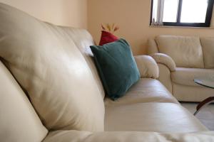 Mayfair Cosy 2BR Apartment