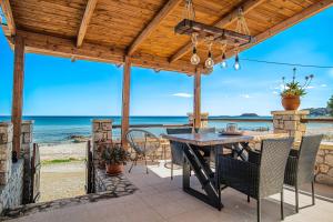 Pearl of Stegna - Beach House - 4hvězdičkové hotely ve městě Archangelos