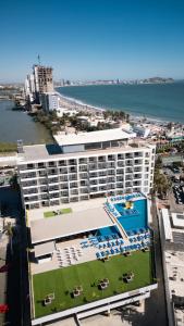 HIGH GARDEN GRAND HOTEL