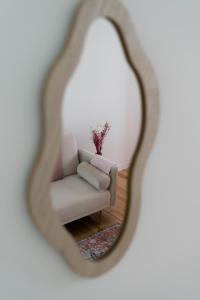 Cozy Bohemian Flat- Berry