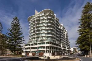Oaks Glenelg Liberty Suites - Adelaide