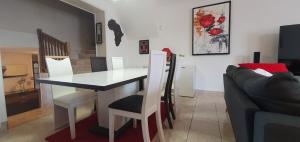 COQUELICOT - Spacieuse maison 172m2 - 4 chambres - Parking Privé & Wifi Gratuit