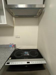 K&K The Modern Crib at Holland Park Condo Southwoods City