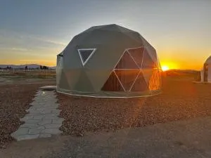 The Cowboy Glamping Dome - Safford