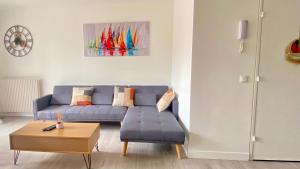 Appartements Cocon Urbain - T5 de charme 4 chambres - Wifi, cuisine equipee, parking privee, check-in facile, tout y est ! : photos des chambres