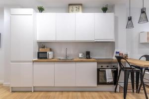 Gran apto a 5 min de casco viejo. Familias, grupos