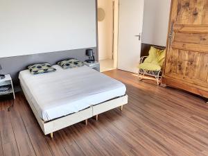 Maisons de vacances Villa avec jardin et acces direct plage, terrasse, 5 chambres, 2 salles d'eau, wifi, parking - FR-1-361-132 : photos des chambres