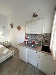 Nicks Studio 1 (With private garden)