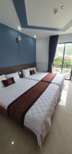 Phòng 4 người Nhìn ra cảnh Núi non (Quadruple Room with Mountain View)