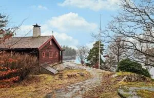 Cozy Home In Fjärås With House Sea View - Gressela