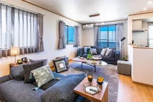 沖縄を北から南まで楽しみたい方にピッタリ！近場にはエメラルドグリーンに輝くビーチもあります - Toya