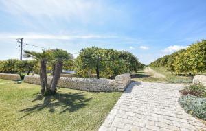 2 Bedroom Lovely Home In Noto