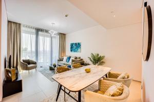 Spacious apartment in Address Beach Residence