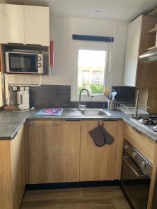 Charming 3-Bedroom Mobile Home in Les Mathes, France