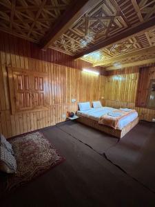 THE OFFBEAT CHALET