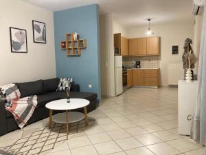 Stephanies Place - Charming Apartment with Sea View