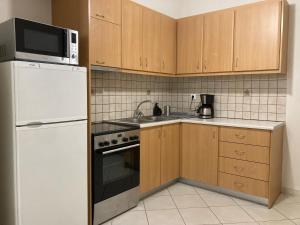 Stephanies Place - Charming Apartment with Sea View